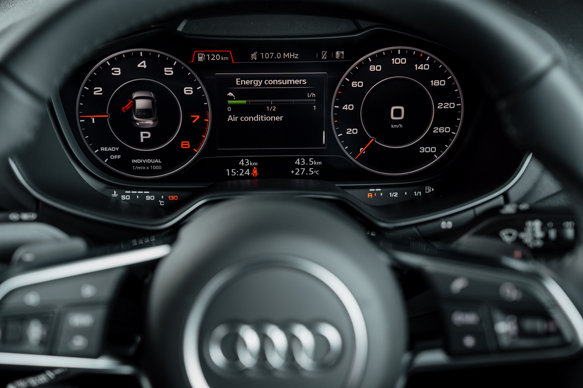 Audi TT Coupe Final Icon Black อาวดี้ ทีที ปี 2023 : ภาพที่ 8
