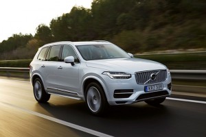 อันดับที่ 3: Volvo XC90 T8 Twin Engine Inscription
