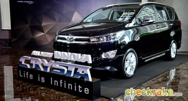 Toyota Innova Crysta "Life is Infinite" เปลี่ยน...ให้ชีวิตทุกด้านเหนือระดับ