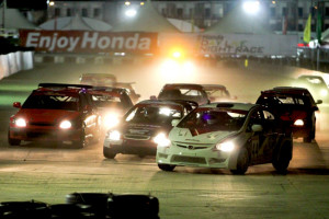 ฮอนด้า เปิดงาน Honda Day Live Night Race: The Battle Town