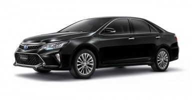 อันดับที่ 10: Toyota Camry Hybrid 2.5 HV Premium