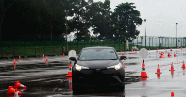 ทดสอบพิเศษ Toyota C-HR ไกลถึง Singapore Motor Show สัมผัสกับสมรรถนะพื้นฐาน (Test Drive Review)