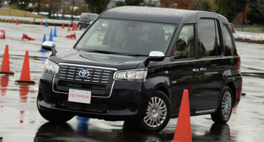 Toyota JPN Taxi : แท็กซี่ Universal Design เกิดมาเพื่อผู้โดยสารทุกวัย