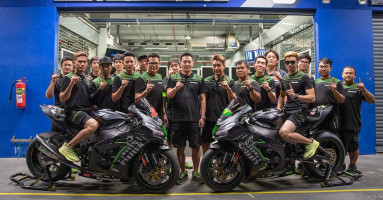 เปิดตัวทีมรถแข่ง Kawasaki Thailand Racing Team 2019 นำโดย ติ๊งโน๊ต และ ซีเค พร้อมตัวแข่ง ZX-10RR