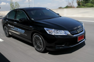 Honda เตรียมเปิดตัว All-New Honda Accord Hybrid (CR6) ใหม่ 1 ก.ค. 2557 นี้