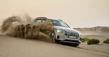 Audi e-tron 55 quattro รถยนต์ SUV ไฟฟ้าล้วน กับราคา 5.09 ล้านบาท