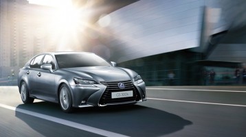 อันดับที่ 8: Lexus GS300h