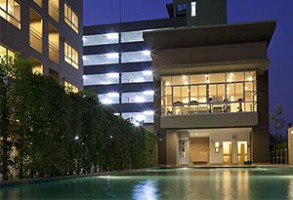 อันดับที่ 6: ย่านอ่อนนุช-พระโขนง