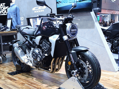 มอเตอร์ไซค์ HONDA เปิดราคาบิ๊กไบค์ 4 รุ่นใหม่ ในมอเตอร์โชว์ 2018