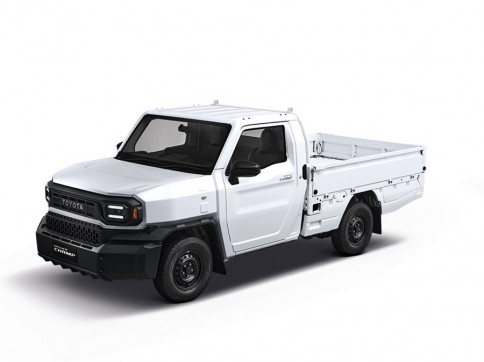 โตโยต้า Toyota Hiliux Champ 2.4 Diesel AT SWB Attractive Package ปี 2025