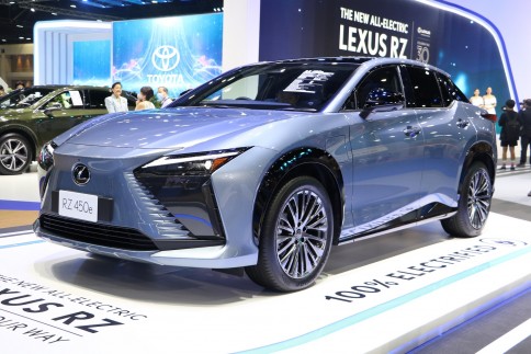 เลกซัส Lexus-RZ 450e Premium-ปี 2023