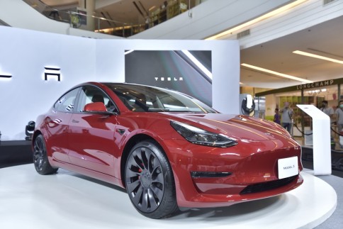 เทสลา Tesla-Model 3 Long-Range AWD-ปี 2022