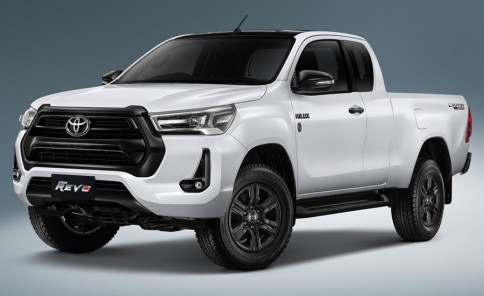 โตโยต้า Toyota Revo Smart Cab 4x4 2.4 Mid 60th Anniversary ปี 2022
