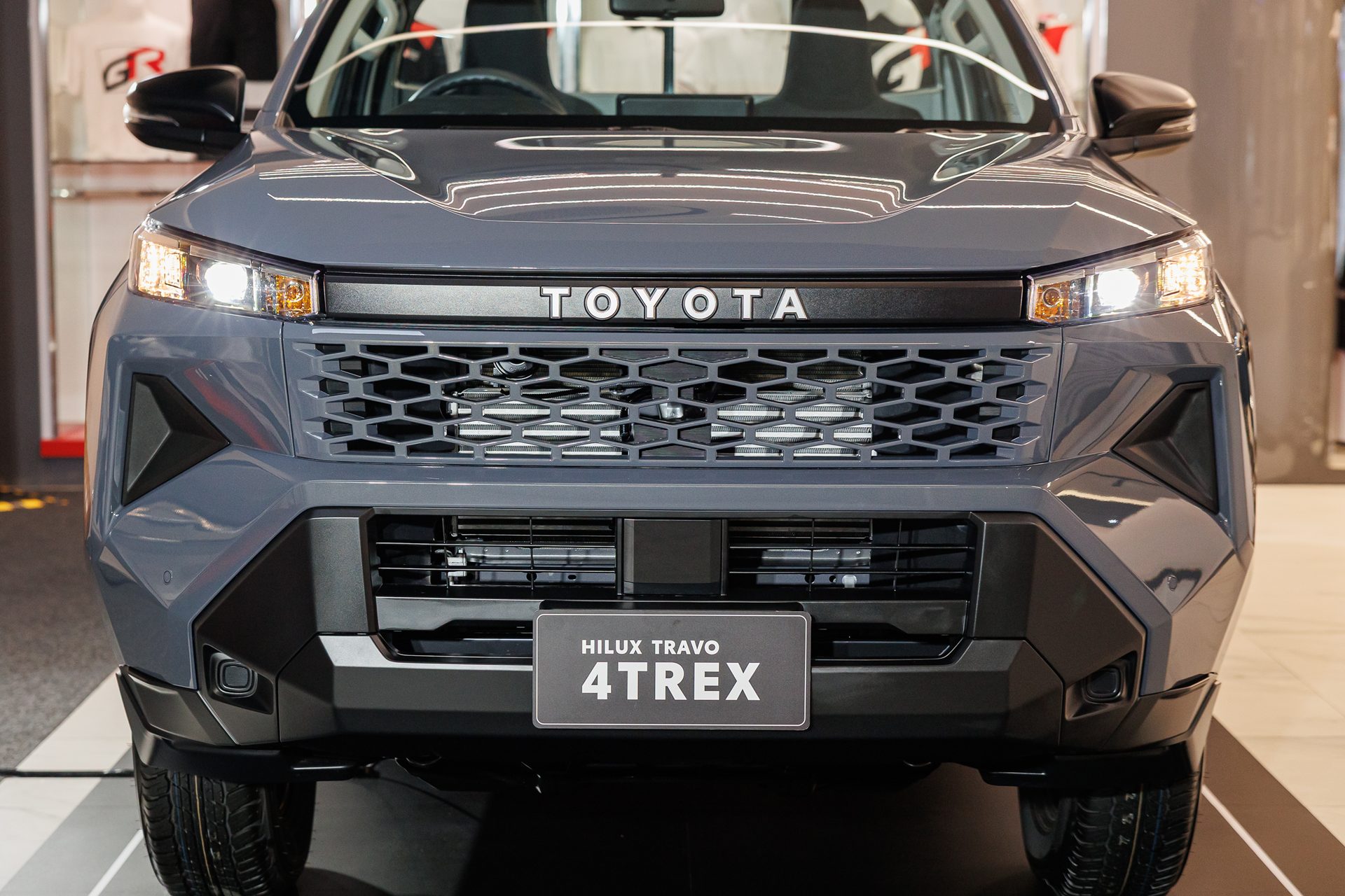 Toyota Hilux Travo Standard Cab 4TREX 2.8 MT โตโยต้า ไฮลักซ์ ทราโว ปี 2025 : ภาพที่ 3