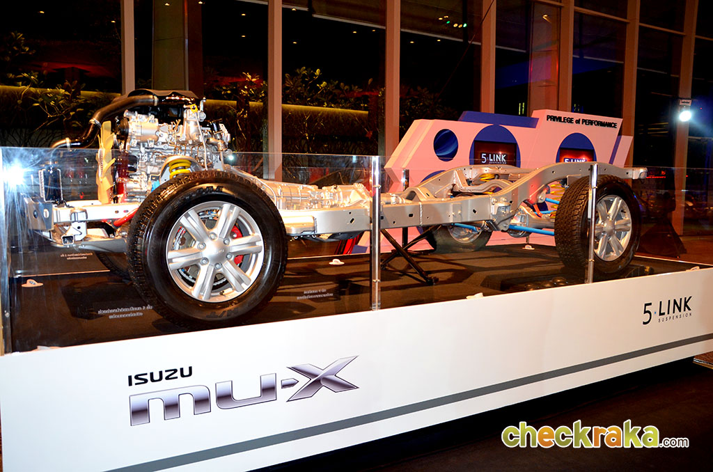 Isuzu MU-X 2.5 VGS Z-Prestige 4X2 อีซูซุ ปี 2013 : ภาพที่ 7