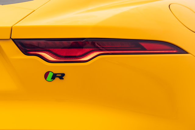 Jaguar F-Type 5.0 V8 Superchardged Petrol Coupe R MY2020 จากัวร์ ปี 2020 : ภาพที่ 5