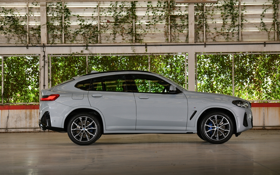 BMW X4 xDrive20d M Sport บีเอ็มดับเบิลยู เอ็กซ์ 4 ปี 2022 : ภาพที่ 3