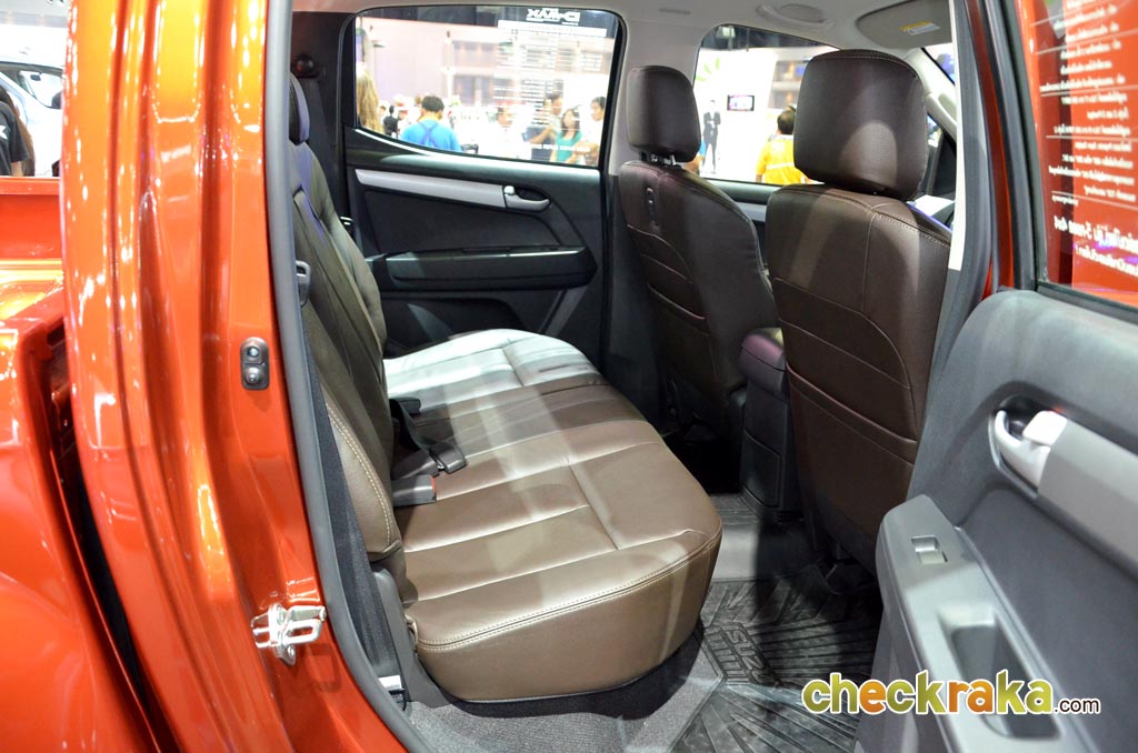 Isuzu D-MAX V-Cross 3.0 Z-Prestige VGS Turbo A/T อีซูซุ ดีแมคซ์ วี-ครอส ปี 2013 : ภาพที่ 16