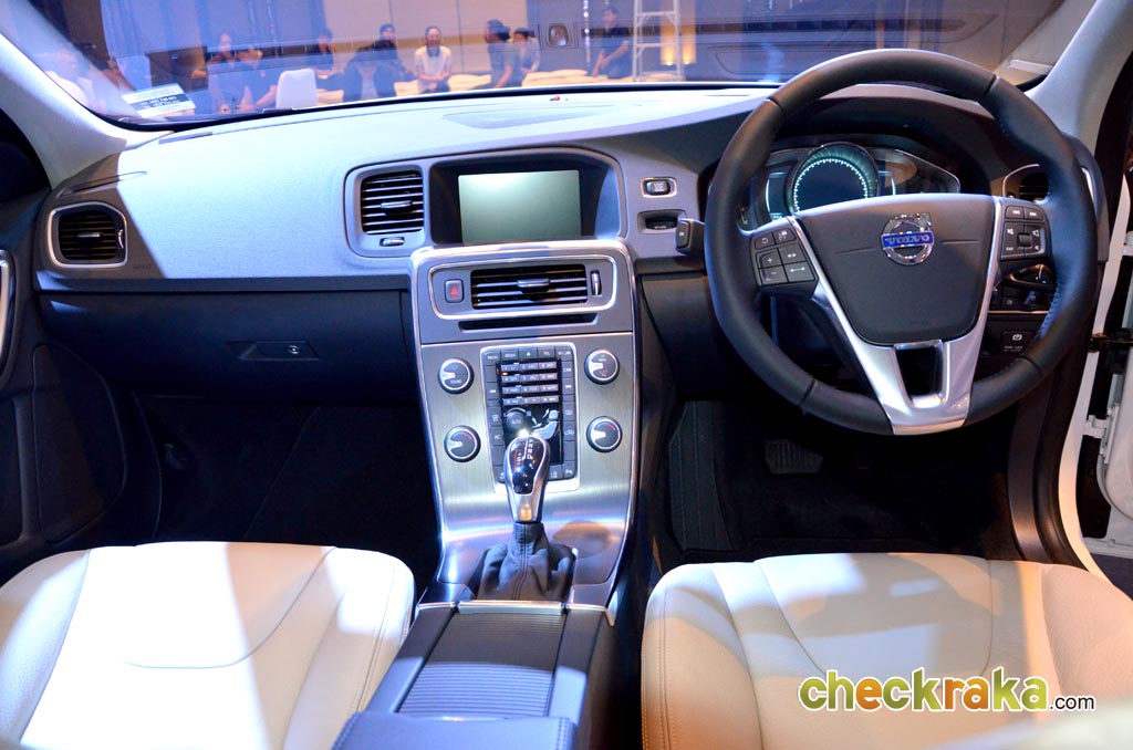 Volvo V60 T4F วอลโว่ วี60 ปี 2013 : ภาพที่ 15