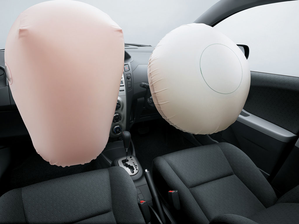 Toyota Yaris RS โตโยต้า ยาริส ปี 2012 : ภาพที่ 20