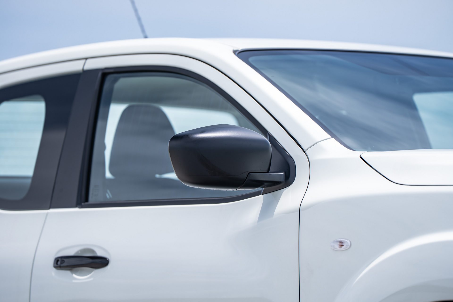 Nissan Navara King Cab Calibre SL 7AT นิสสัน นาวาร่า ปี 2025 : ภาพที่ 5