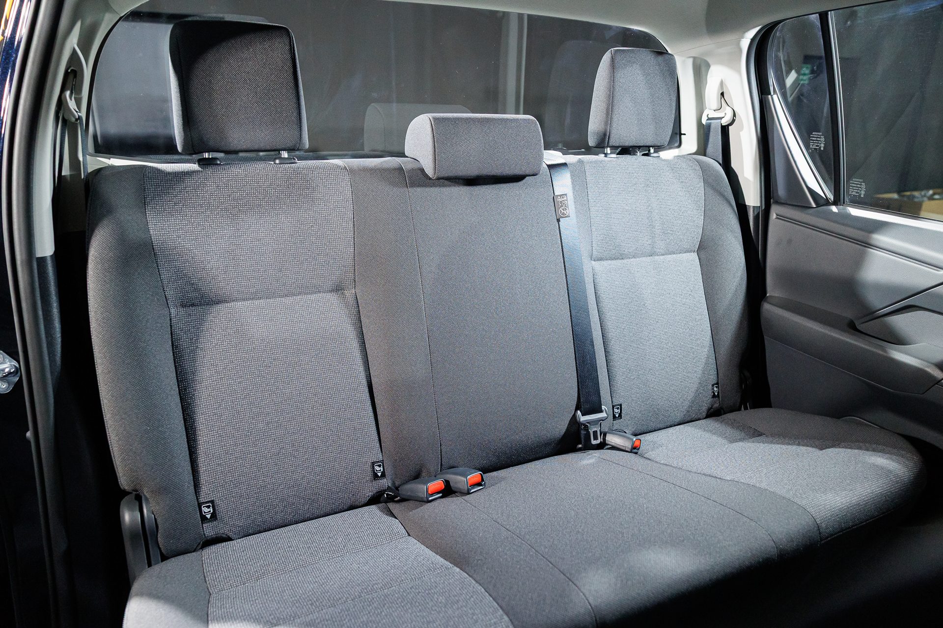 Toyota Hilux Travo Double Cab Prerunner 2.8 Smart AT โตโยต้า ไฮลักซ์ ทราโว ปี 2025 : ภาพที่ 10