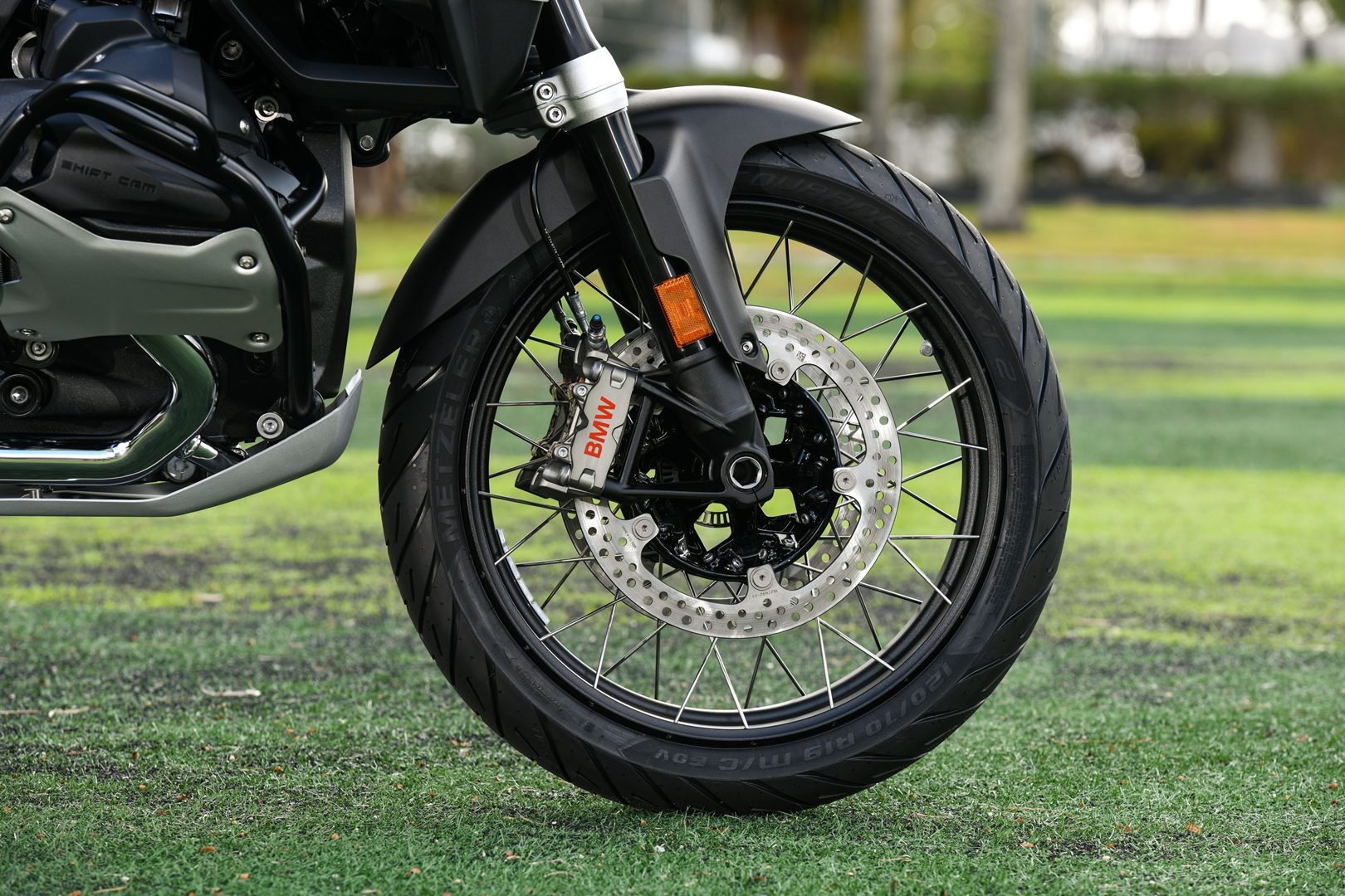 BMW R R 1300 GS Adventure GS Trophy บีเอ็มดับเบิลยู อาร์ ปี 2025 : ภาพที่ 3