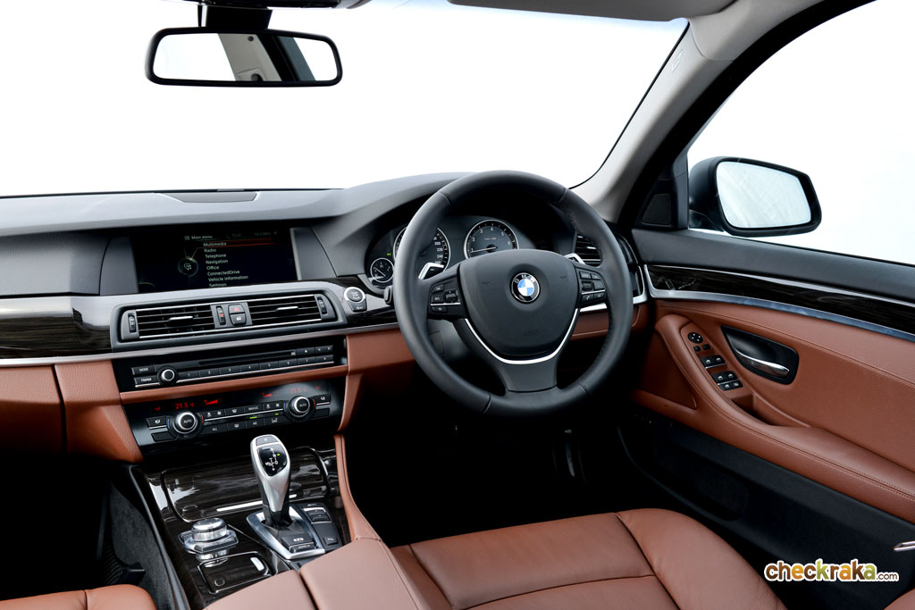 BMW Series 5 523i บีเอ็มดับเบิลยู ซีรีส์5 ปี 2010 : ภาพที่ 17