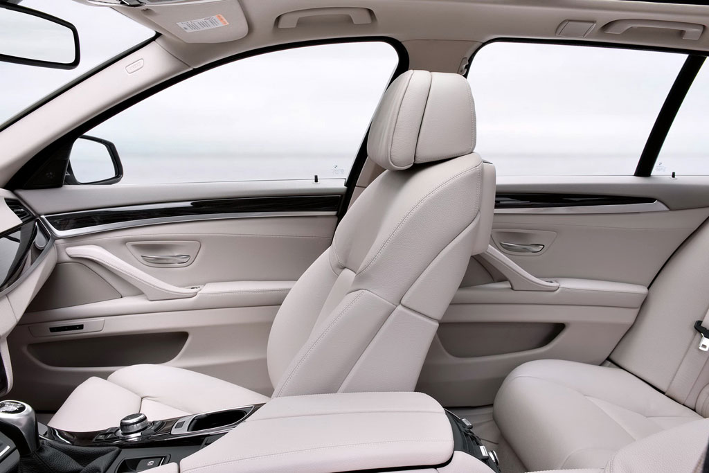 BMW Series 5 520d Touring Sport บีเอ็มดับเบิลยู ซีรีส์5 ปี 2011 : ภาพที่ 11