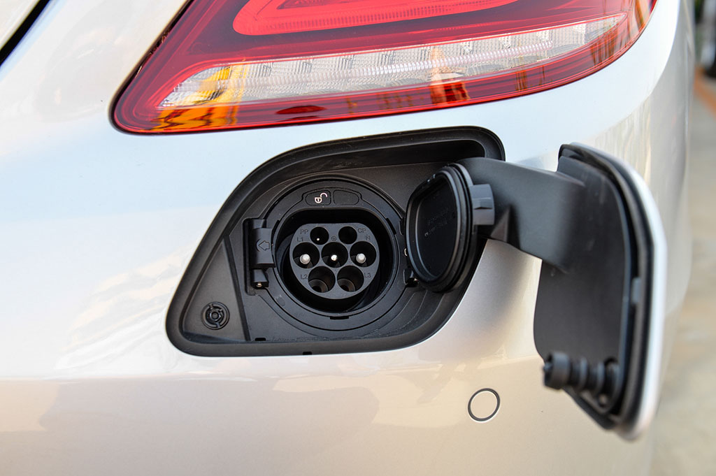 Mercedes-benz S-Class S 500 e AMG Premium เมอร์เซเดส-เบนซ์ เอส-คลาส ปี 2016 : ภาพที่ 12