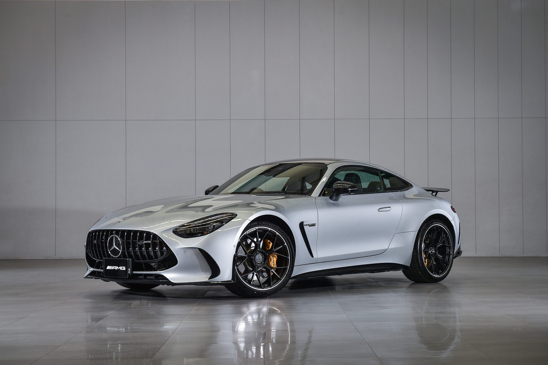 Mercedes-benz AMG GT 63 4MATIC+ เมอร์เซเดส-เบนซ์ เอเอ็มจี ปี 2025 : ภาพที่ 1