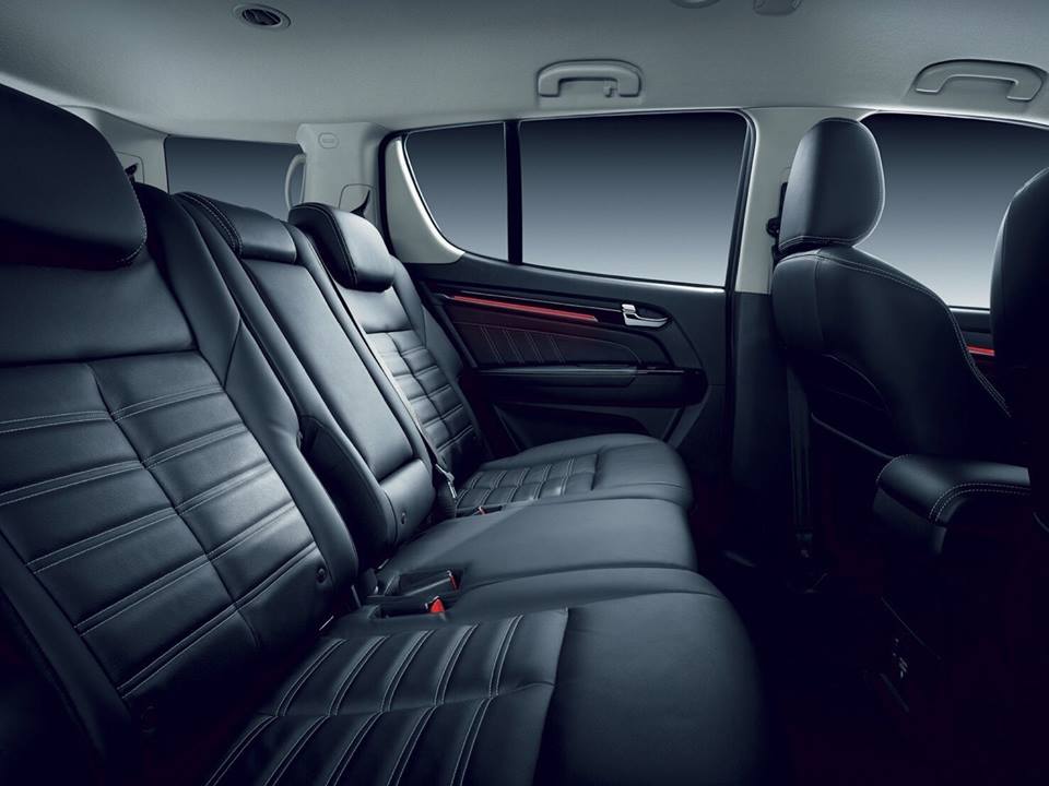 Isuzu MU-X THE ONYX 3.0 Ddi DA DVD NAVI อีซูซุ ปี 2020 : ภาพที่ 7