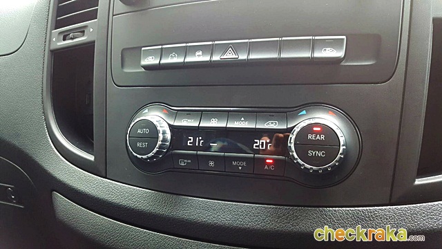 Mercedes-benz Vito 116 Tourer Select เมอร์เซเดส-เบนซ์ วีโต้ ปี 2016 : ภาพที่ 11