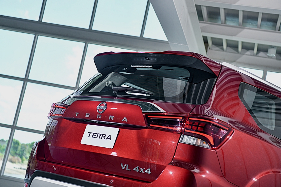 Nissan Terra 2.3 E 7AT MY2022 นิสสัน เทอร์รา ปี 2021 : ภาพที่ 10