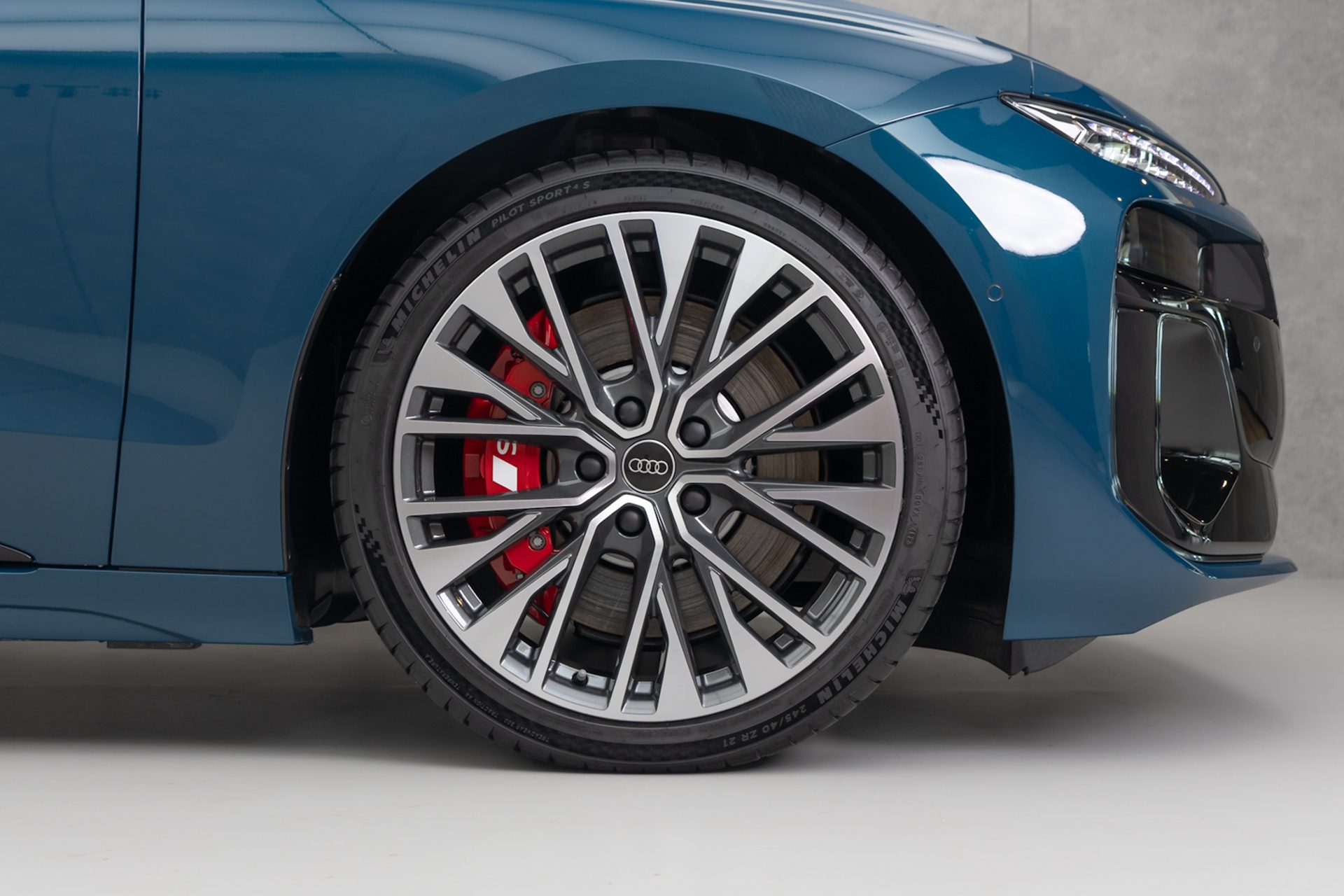 Audi S6 Avant e-tron quattro อาวดี้ ปี 2025 : ภาพที่ 4