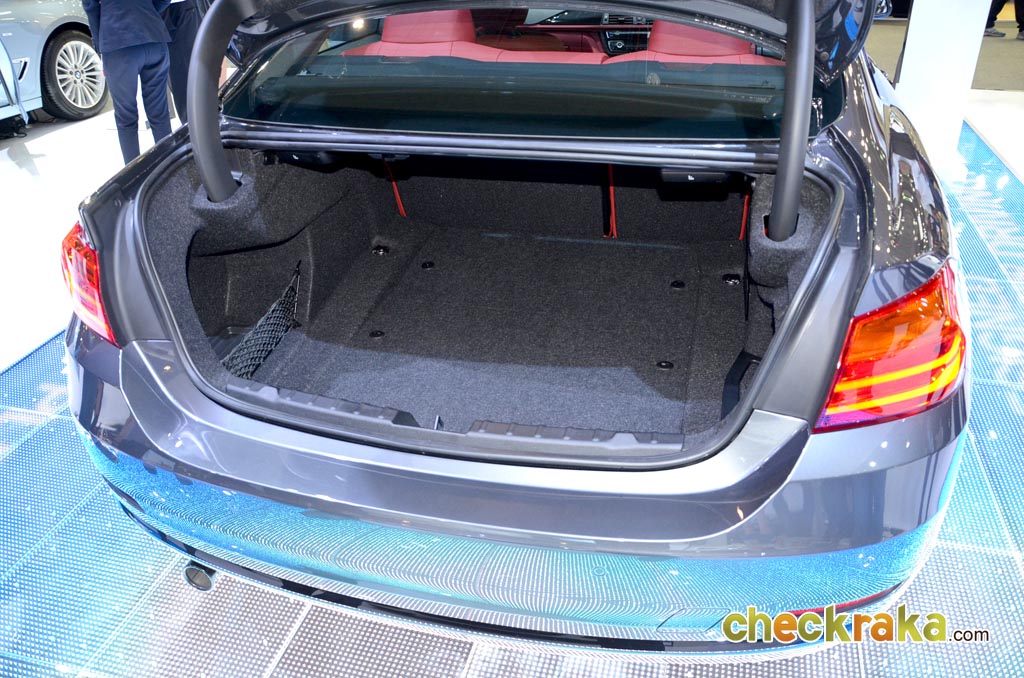 BMW Series 4 420i Coupe M Sport บีเอ็มดับเบิลยู ซีรีส์ 4 ปี 2014 : ภาพที่ 16