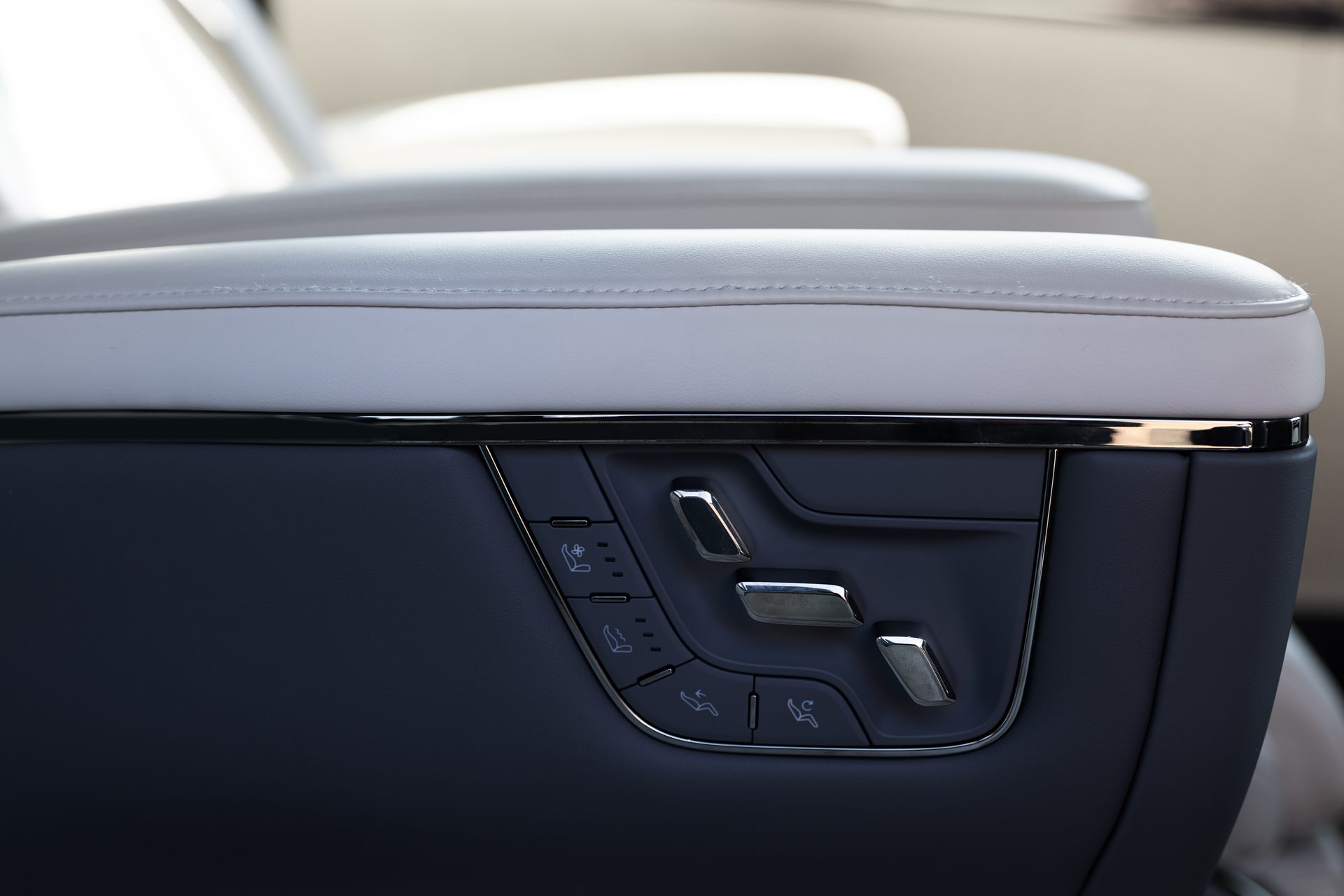 Zeekr 009 Premium AWD ซีเคอร์ ปี 2025 : ภาพที่ 9