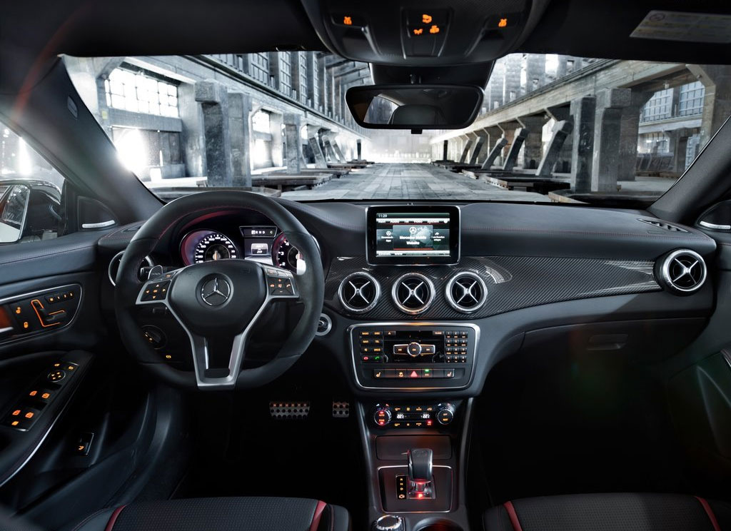 Mercedes-benz AMG CLA 45 AMG 4Matic เมอร์เซเดส-เบนซ์ เอเอ็มจี ปี 2014 : ภาพที่ 4