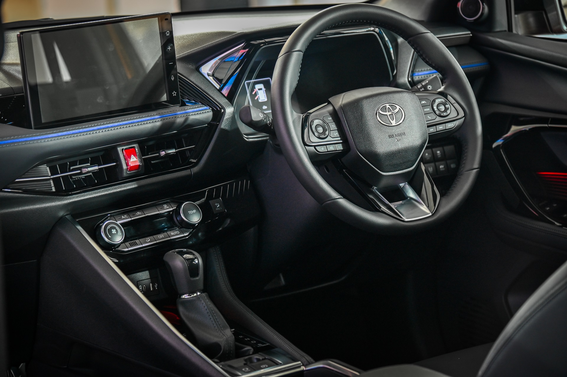 Toyota Yaris Cross HEV Premium Luxury โตโยต้า ปี 2023 : ภาพที่ 9