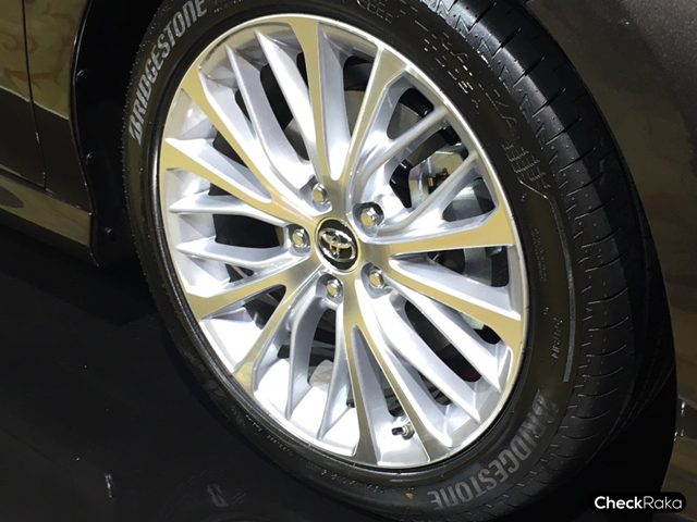 Toyota Camry 2.5 G MY2019 โตโยต้า คัมรี่ ปี 2019 : ภาพที่ 4