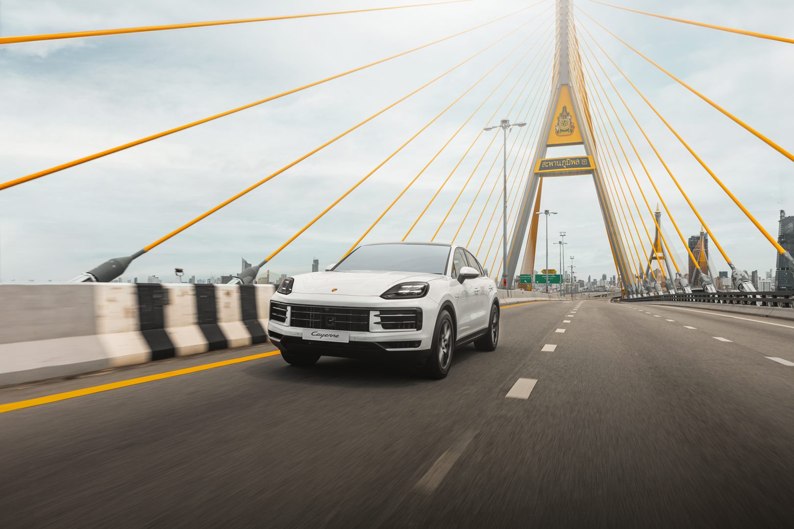 Porsche Cayenne S E-Hybrid Coupé ปอร์เช่ คาเยน ปี 2024 : ภาพที่ 2