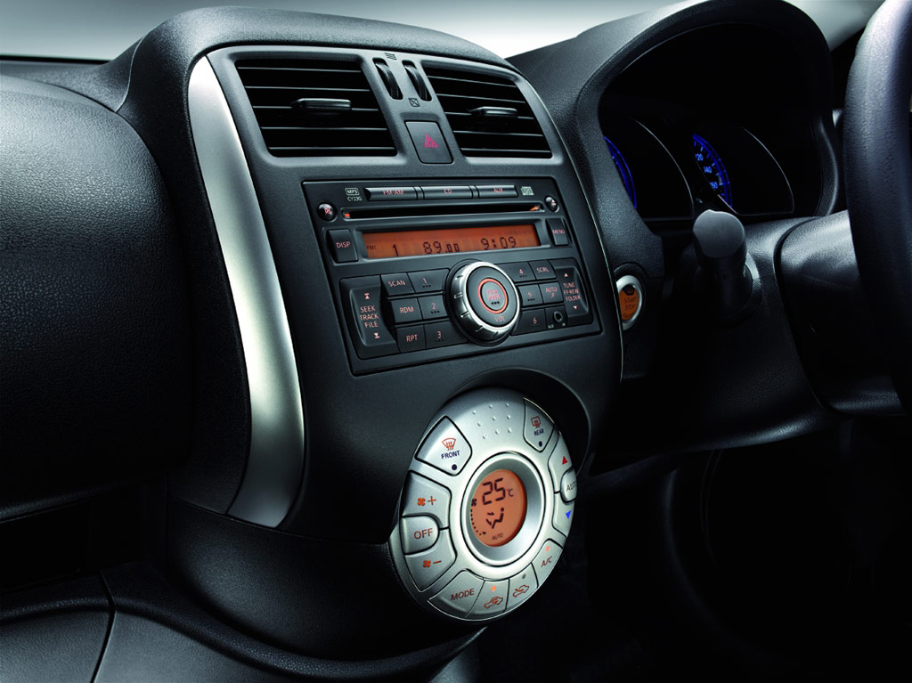 Nissan Almera S นิสสัน อัลเมร่า ปี 2011 : ภาพที่ 9