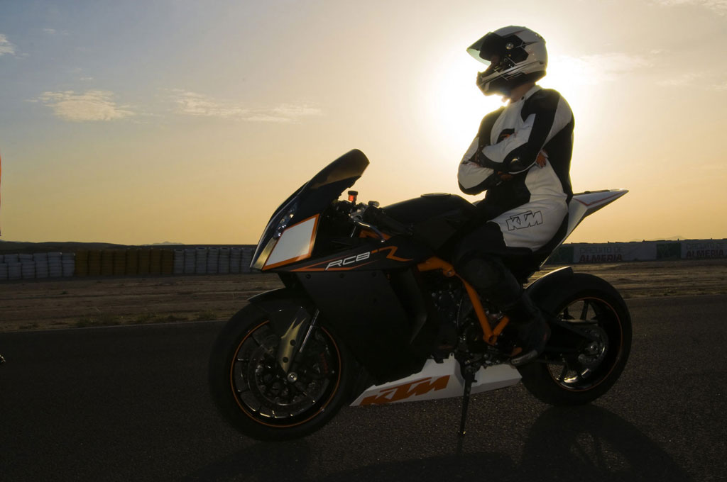 KTM 1190 RC8 R เคทีเอ็ม ปี 2015 : ภาพที่ 2