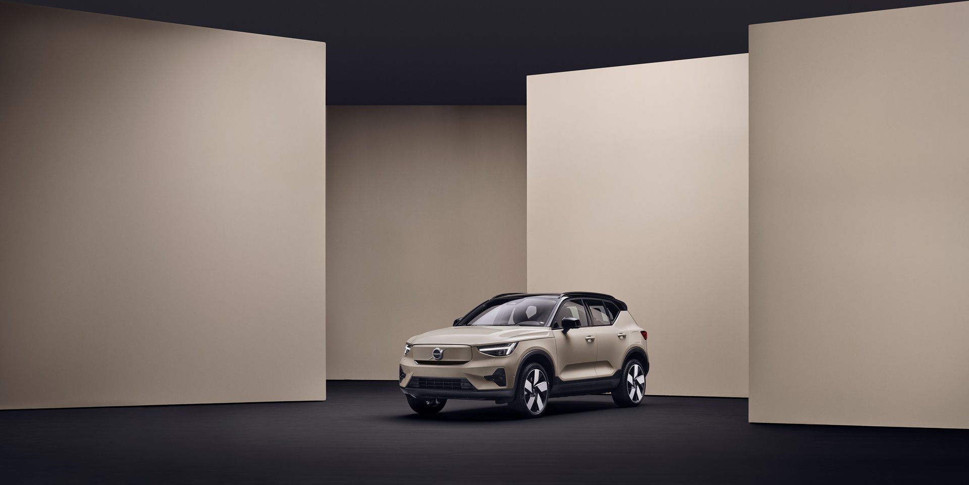 Volvo EX40 Ultra – Twin Motor วอลโว่ ปี 2024 : ภาพที่ 3