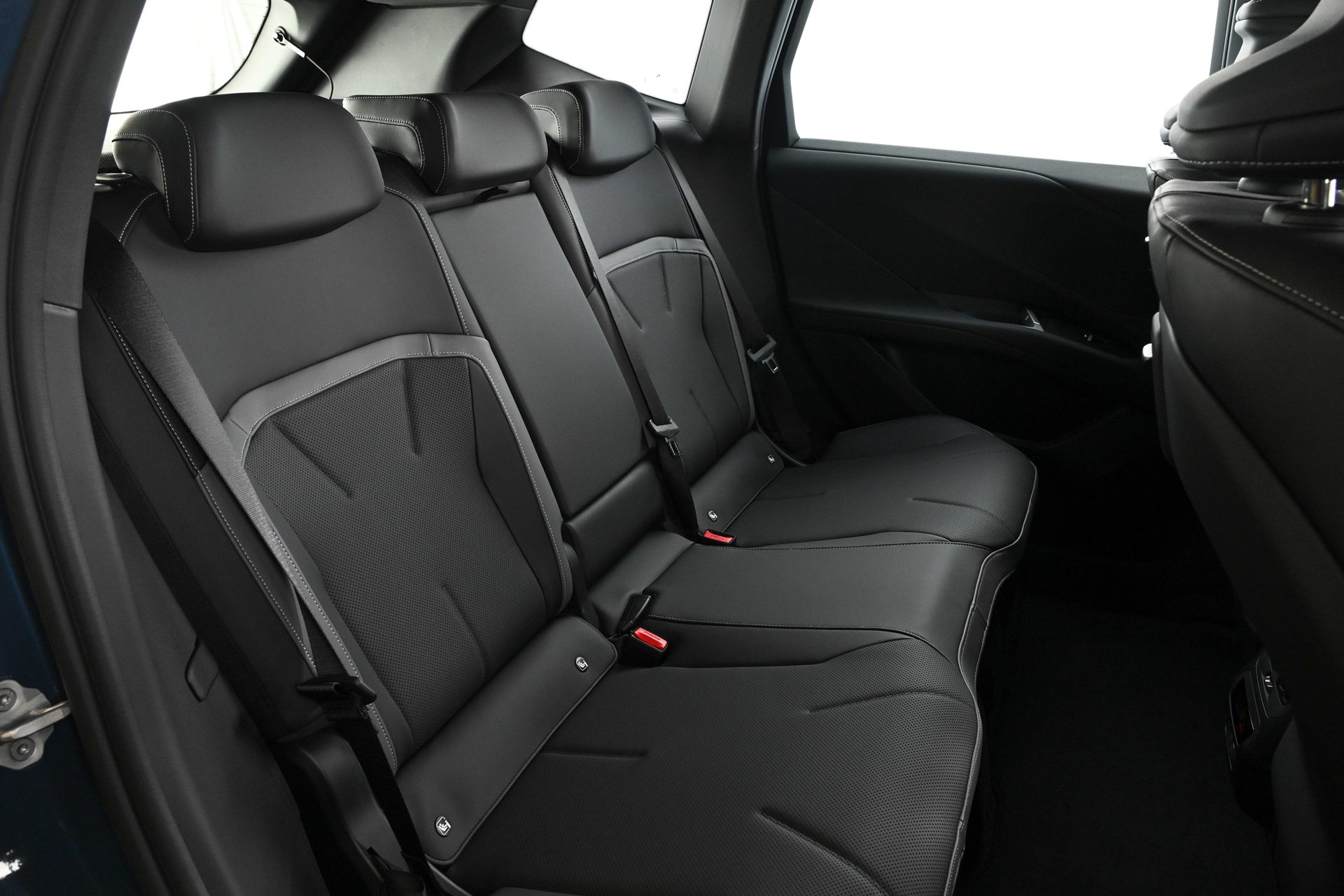 BMW i iX3 50 xDrive M Sport บีเอ็มดับเบิลยู ปี 2026 : ภาพที่ 10