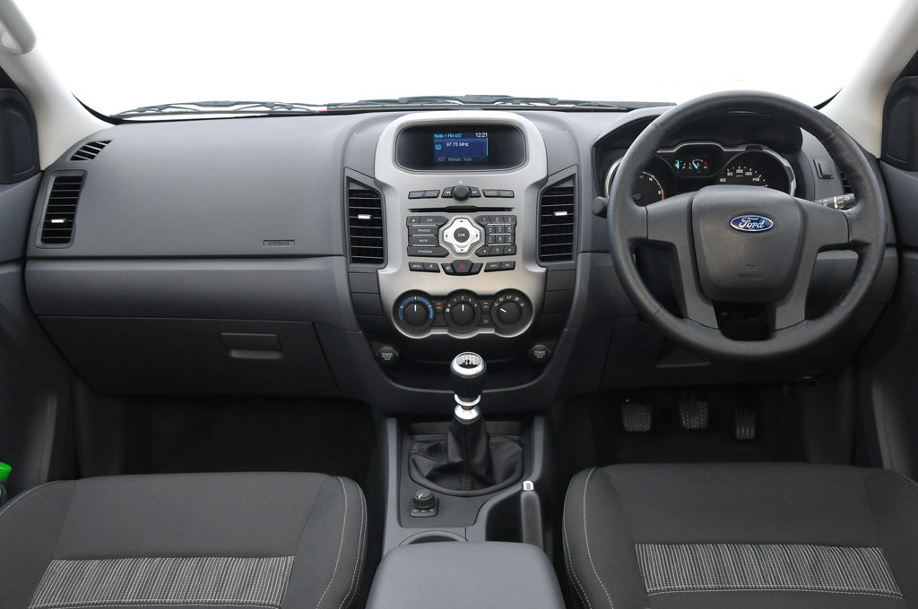 Ford Ranger Open-Cab 2.2 XLS 6MT ฟอร์ด เรนเจอร์ ปี 2011 : ภาพที่ 4