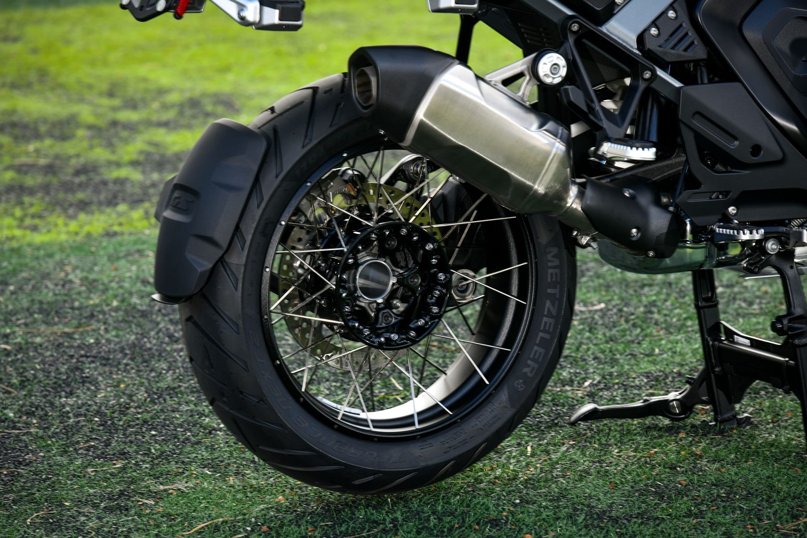 BMW R R 1300 GS Adventure GS Trophy บีเอ็มดับเบิลยู อาร์ ปี 2025 : ภาพที่ 4