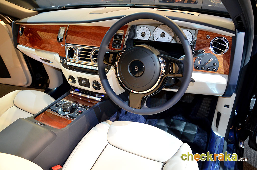 Rolls-Royce Ghost Series II Extended Wheel base โรลส์-รอยซ์ โกสต์ ปี 2014 : ภาพที่ 12