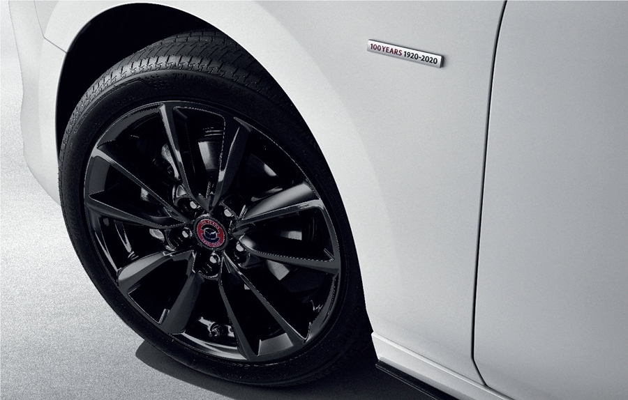 Mazda 3 Sports 100th Anniversary Edition มาสด้า ปี 2020 : ภาพที่ 2