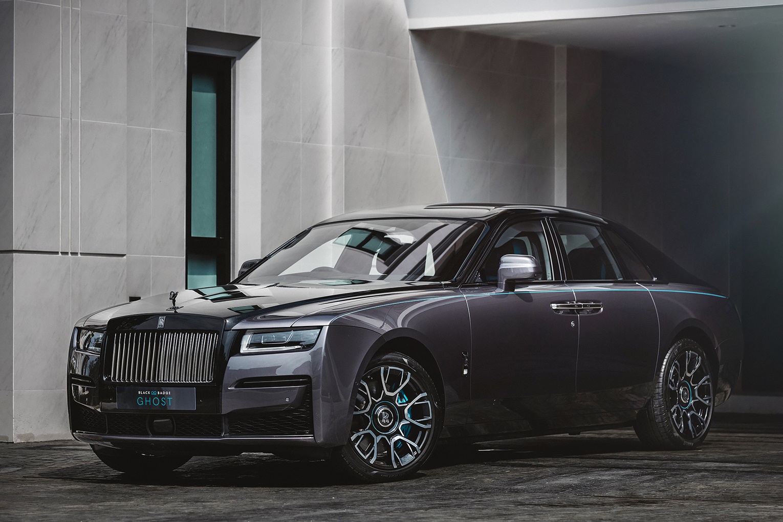 Rolls-Royce Ghost Black Badge โรลส์-รอยซ์ โกสต์ ปี 2023 : ภาพที่ 1